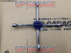 Unknown Manufacturer
Cross wrench / Cross wrench