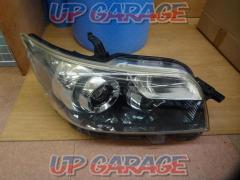 [Toyota
Corolla Rumion genuine HID headlight
*Right only (Driver's side)