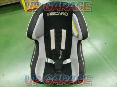 RECARO
Start
+ I
Child seat