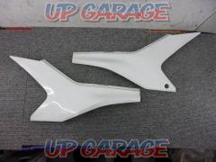 CRF250L
Side cowl
Right and left