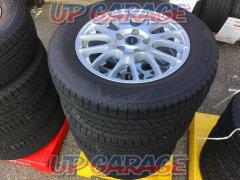 BRIDGESTONE (Bridgestone)
TOPRUN
M7
+
BRIDGESTONE
BLIZZAK
VRX3
215 / 60R16
Made in 2021
4 pieces set