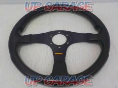 Wakeari
MOMO
Leather steering wheel
TUNER
350 mm