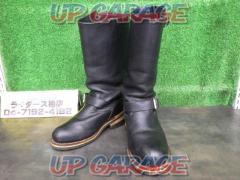 Unknown Manufacturer
Long engineer boots
Unknown size (inner dimension 24cm)