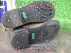 GettaGrip
Leather boots
size UK6/24.0cm rank