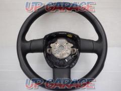 AUDI
Genuine leather steering wheel
AUDI
A4
8E