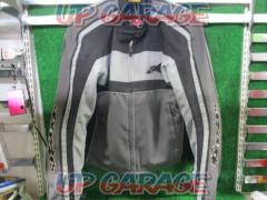 Alpinestars (Alpine Star)
Nylon winter jacket
Size XL