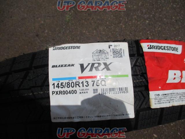 ※ 2 tires
BRIDGESTONE
BLIZZAK
VRX
(V06058)-03