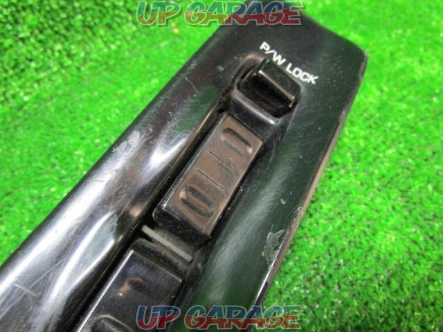 NISSAN
Sylvia / S13
Genuine
Power window switch
Front left and right amount-02