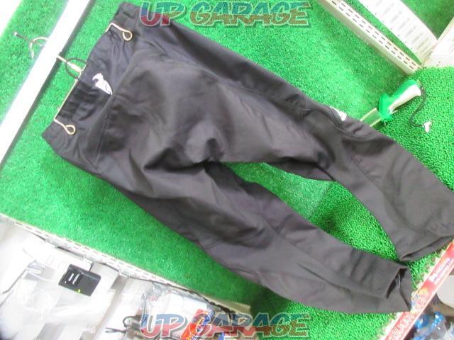 THOR (Soar)
black
Nylon pants
Size: 32 inches-09