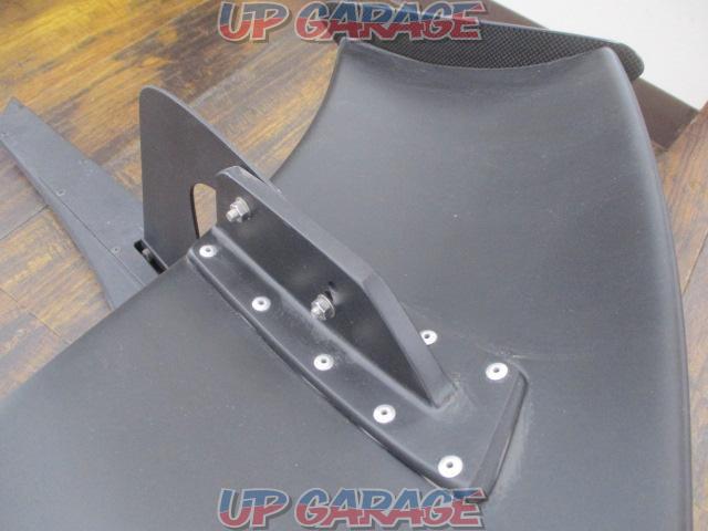 Price cut Over-the-counter sales only Manufacturer unknown
Trunk spoiler + swan neck GT wing
Nissan
Skyline
33GT-R-05