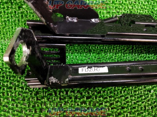 Unknown Manufacturer
Civic type R / FD2
Full backet seat rail
RH side-03