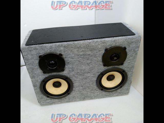 Unknown Manufacturer
Box with speaker-01
