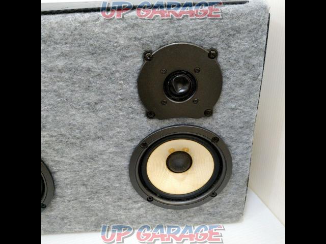 Unknown Manufacturer
Box with speaker-03