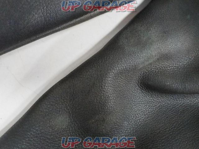 DEGNER (Degner)
Leather pants
Size: 36-08
