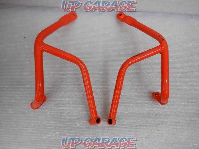 Unknown Manufacturer
Crash bar (engine guard)
Left and right
250DUKE
Used in '17-01