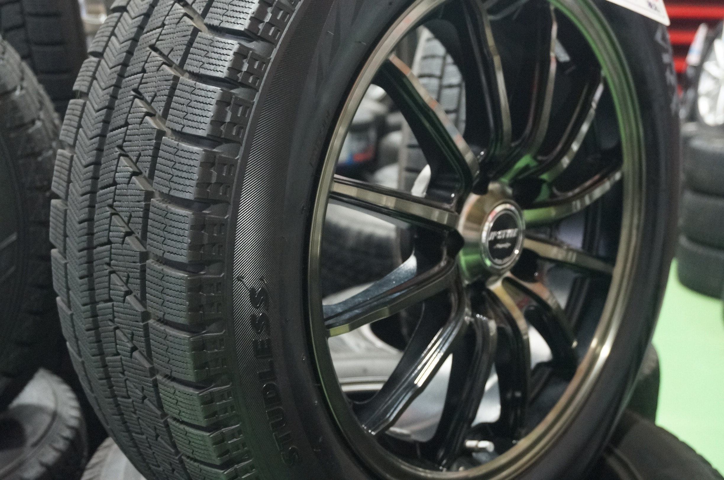 ホイールズ厚木インター店作業工賃表 ご購入の際のタイヤ組み換え タイヤホイールセット取付 タイヤ移植などの金額説明 アップガレージホイールズ厚木インター店 公式shopブログ